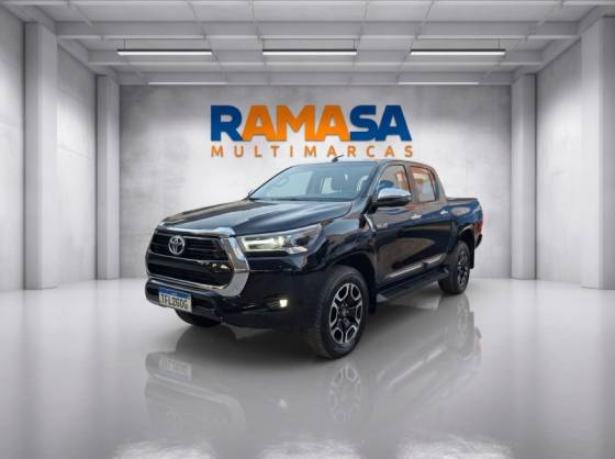 TOYOTA HILUX 2.8 D-4D TURBO DIESEL CD SRV 4X4 AUTOMÁTICO TOYOTA HILUX 2.8 D-4D TURBO DIESEL CD SRV 4X4 AUTOMÁTICO